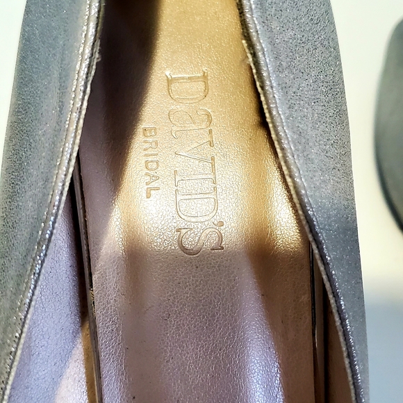 David's Bridal Silver Peep Toe Heels KINGSLEY 10M - Picture 3 of 5